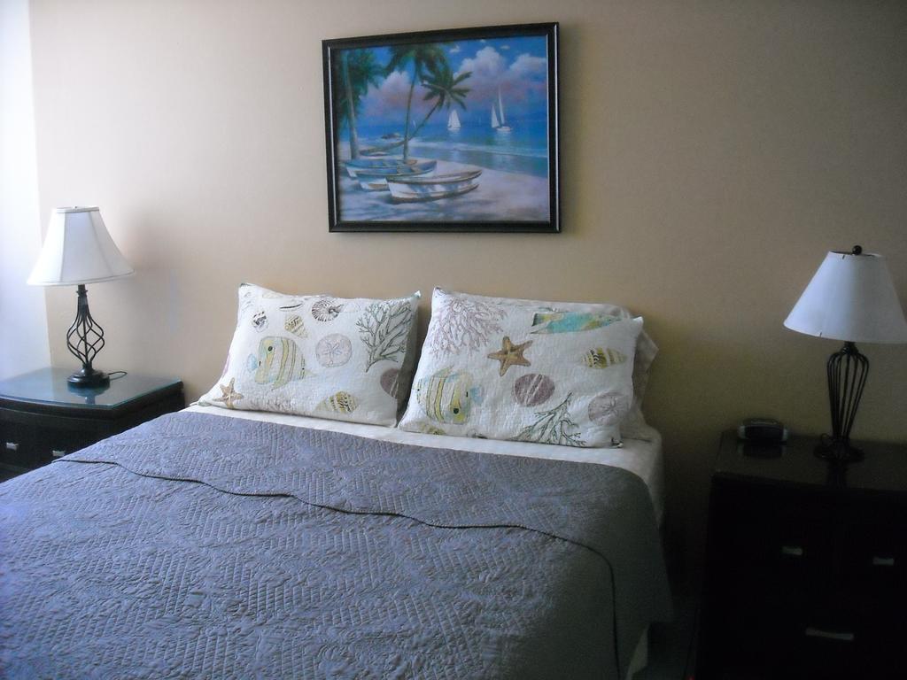 Ocean Front Apartment 루키요 외부 사진