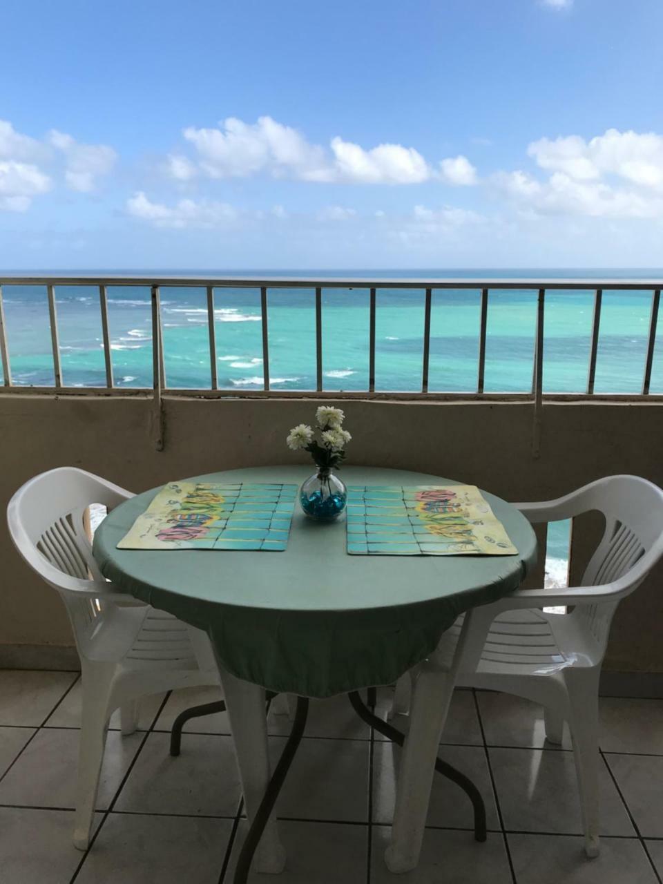 Ocean Front Apartment 루키요 외부 사진